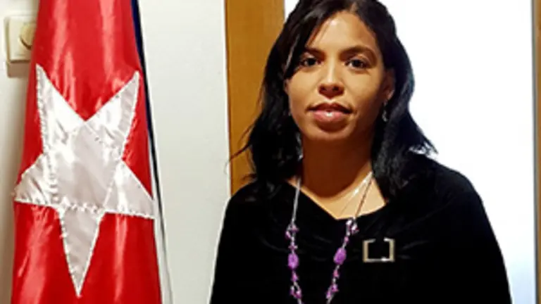 P. Yahima Cónsul General de Cuba en Galicia