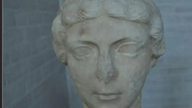 Munich-Busto recuperado