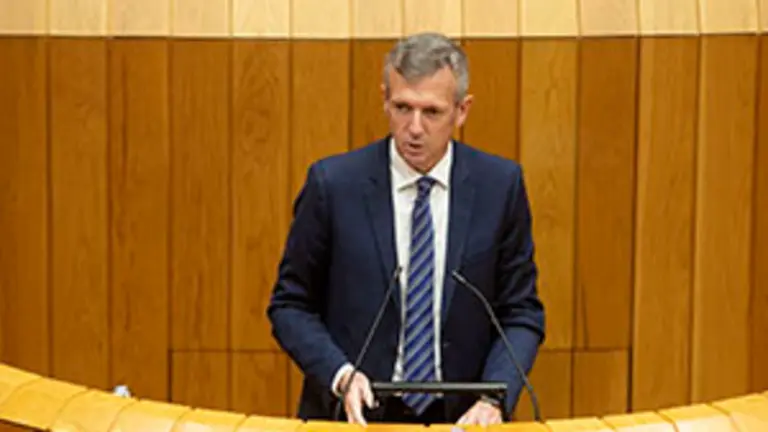 O vicepresidente primeiro e conselleiro de Presidencia, Xustiza e Turismo, Alfonso Rueda, interv&eacute;n no pleno sobre o debate de totalidade do proxecto da Lei reguladora da acci&oacute;n exterior e cooperaci&oacute;n para o desenvolvemento de Galicia.