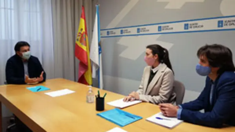 FAMILIA RETORNADOS EMPRENDEDORES