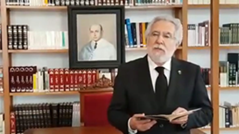 Texto 8-F1-Letras Galegas-Santalices en video