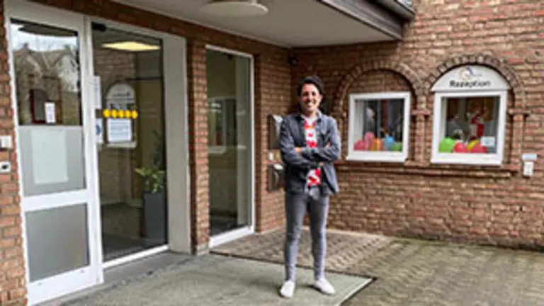 Hauseingang_Puerta de entrada