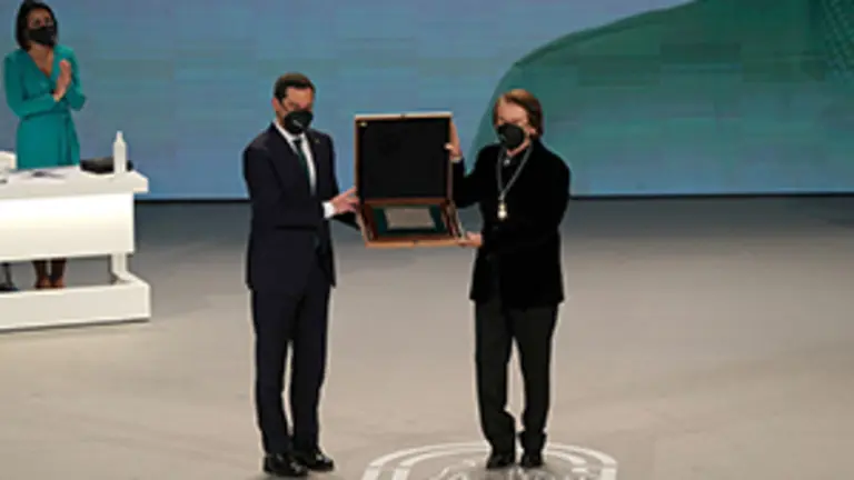 Moreno entrega plaza a Raphael