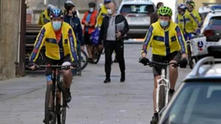 A Coru&ntilde;a
O vicepresidente primeiro e conselleiro de Presidencia, Xustiza e Turismo, Alfonso Rueda, continuar&aacute; o percorrido do Cami&ntilde;o Ingl&eacute;s coa sa&iacute;da da etapa de hoxe dende a Praza do Concello, onde estar&aacute; acompa&ntilde;ado da alcaldesa Mar&iacute;a Barral
10/04/2021
Foto: Moncho Fuentes / AGN