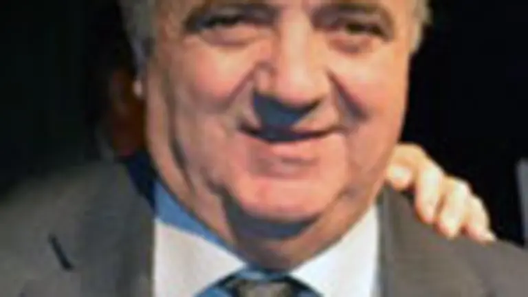 Valent&iacute;n Lopez