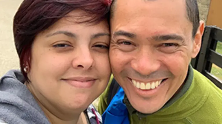 Roselyn con su marido