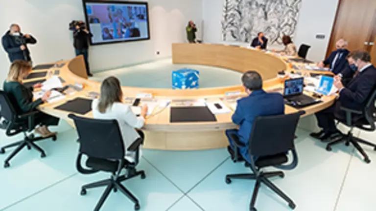 O titular do Goberno galego, Alberto N&uacute;&ntilde;ez Feij&oacute;o, preside a reuni&oacute;n do Consello da Xunta. Edificio Administrativo de San Caetano, Santiago de Compostela, 25/03/21.