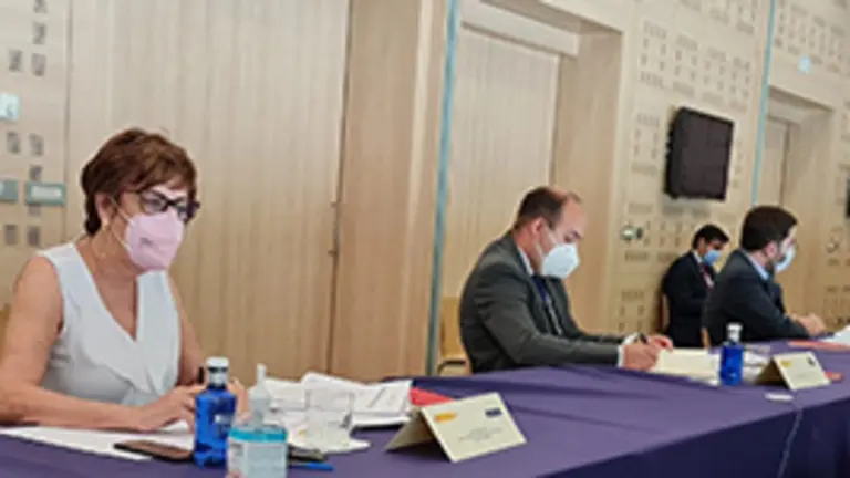 Reunion Begona Serrano en Ciudadania Espana Global