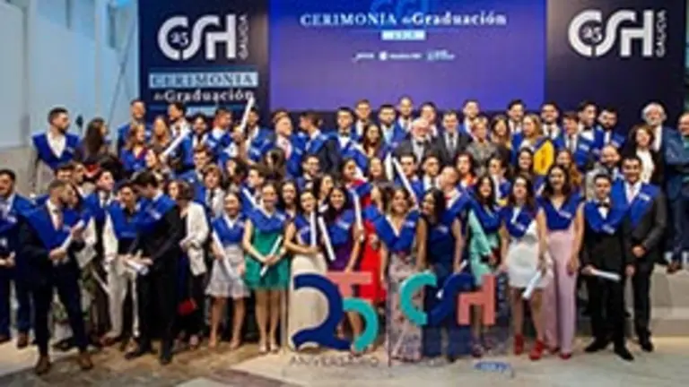12,30 h.- O conselleiro de Cultura e Turismo, Rom&aacute;n Rodr&iacute;guez, presidir&aacute; o acto de graduaci&oacute;n dos alumnos do Centro Superior de Hosteler&iacute;a de Galicia (CSHG). No andar -1 do Museo Centro Gai&aacute;s (Monte Gai&aacute;s, s/n).
foto xo&aacute;n crespo
24/05/2019