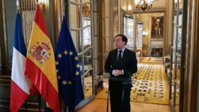 Embajada en Francia-Memoria Democratica1