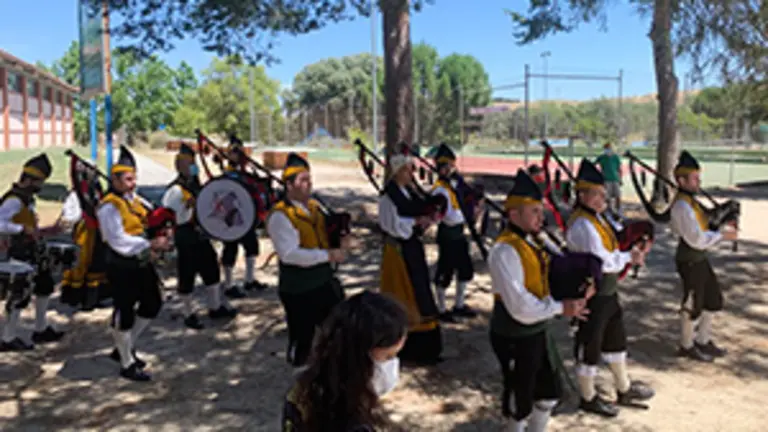 CA MADRID-banda de gaitas bollu