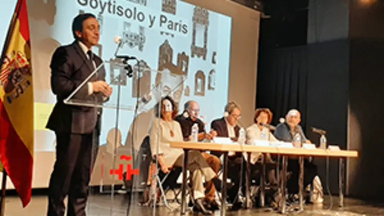 Francia-Libro sobre Goytisolo