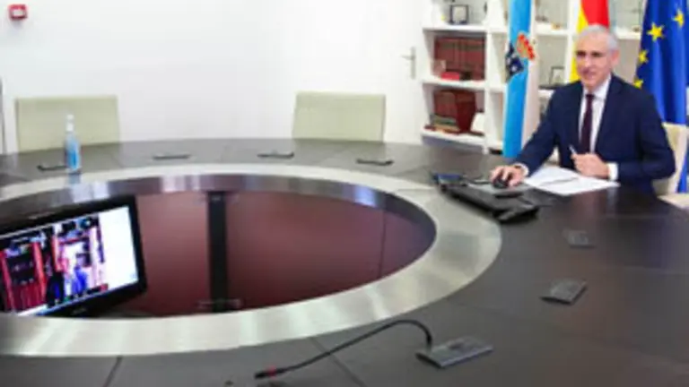 20,00 h.-         O vicepresidente segundo e conselleiro de Economía, Empresa e Innovación, Francisco Conde, asistirá por videoconferencia ao encontro coas asociacións de empresarios galegos AEGAS. Na sala de xuntas da Vicepresidencia segunda (edificio administrativo número 5 de San Caetano, 4º andar).

foto xoán crespo
28/06/2021