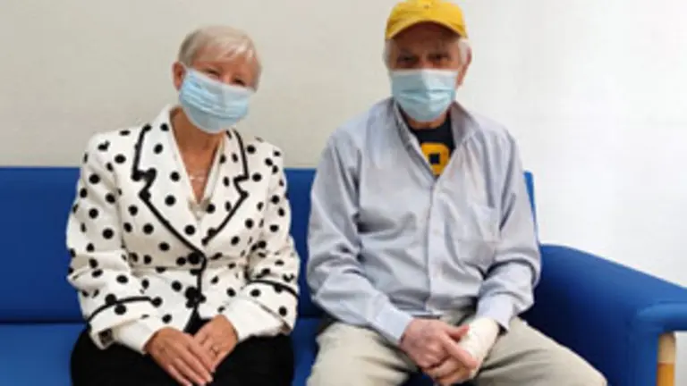 10.Esther y Salvador