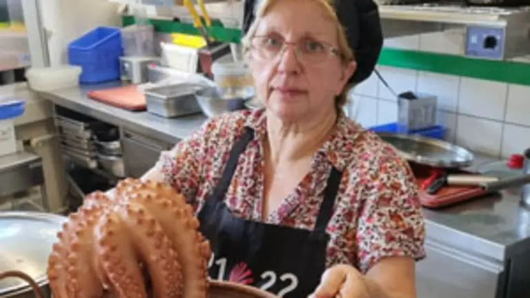 Cocinera CRC Ourense de Basilea