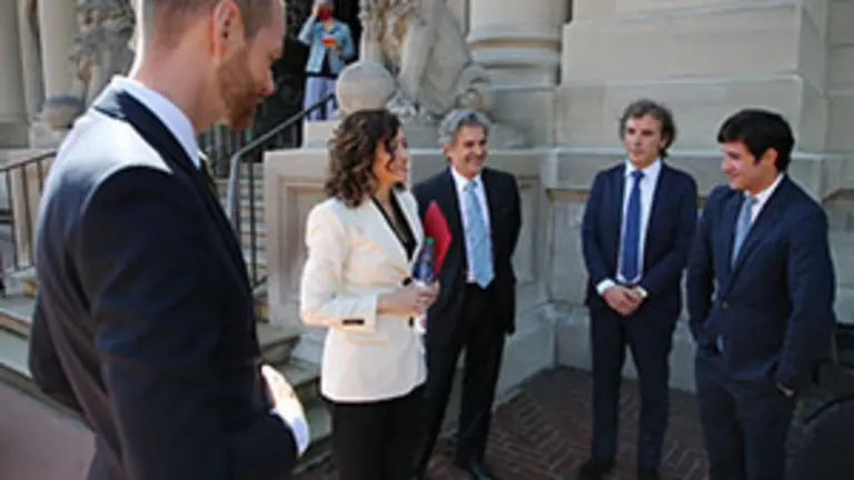 Ayuso-reunion hispanic society1