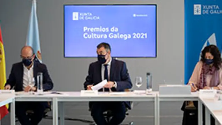 roman rodriguez e anxo lorenzo preside a reunion do xurado dos premios da cultura galega 2021