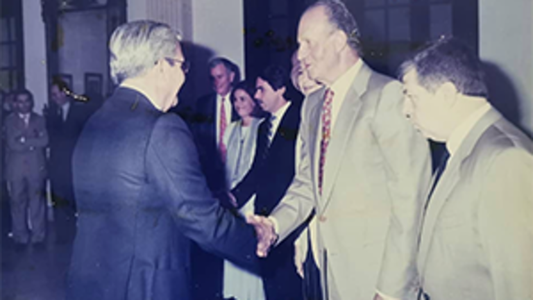 Reyes Emeritos de España Emabajada de España 1999