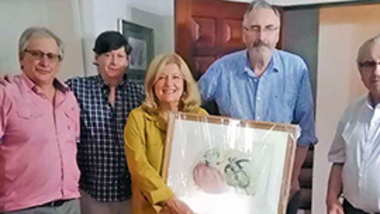 Uru-cónsul recibe Pintura