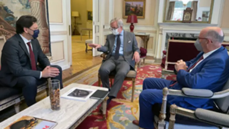 Miranda con embajador y el consejero laboral