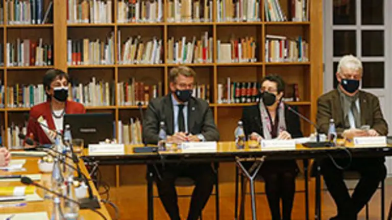 Alberto N&uacute;&ntilde;ez Feij&oacute;o, asistir&aacute; a la sesi&oacute;n plenaria ordinaria del Consello da Cultura Galega.