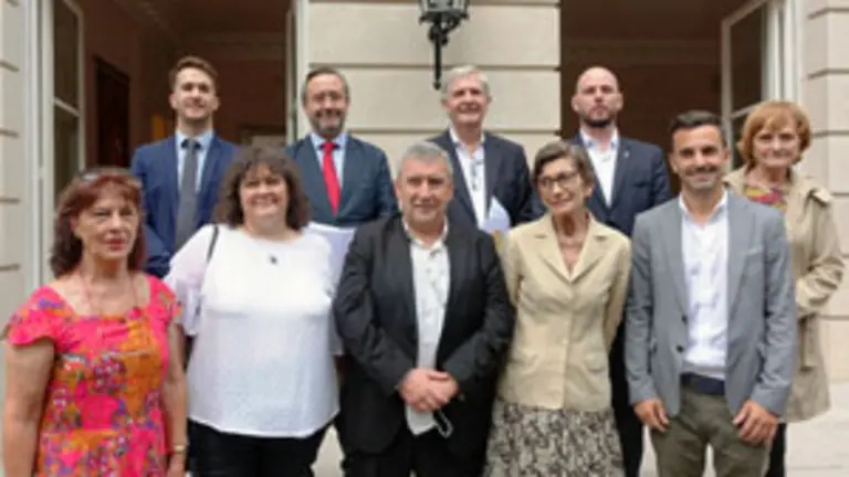 8 consejeros general electos junto a la Embajadora María Jesús Alonso y el Consejero Pedro Zarco