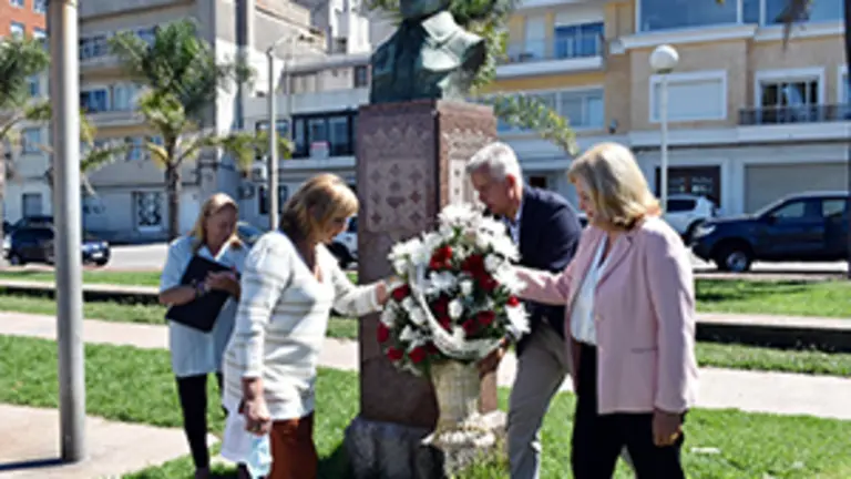 Uru.Dia mujer-ofrenda