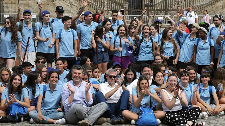 lfonso Rueda; o secretario xeral da Emigraci&oacute;n, Antonio Rodr&iacute;guez, Miranda; a directora xeral de Xuventude, Participaci&oacute;n e Voluntariado, Cristina Pichel; e o delegado territorial da Xunta na Coru&ntilde;a, Ovidio Rodeiro, acompa&ntilde;ar&aacute;n aos participantes no programa &ldquo;Conecta con Galicia&rdquo;, que est&aacute;n percorrendo o &uacute;ltimo tramo do Cami&ntilde;o de Santiago pola  V&iacute;a da Prata