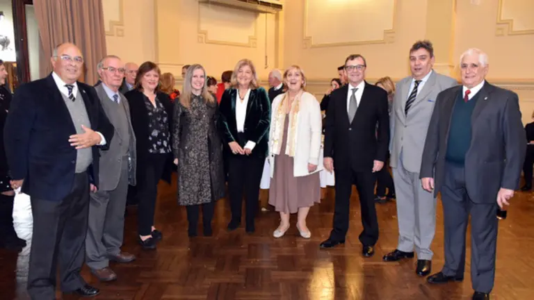 Uru.Club Español-Mario Corrales,Martin Caridad,Monica Elvira Dominguez, Maria V. Scola, M...