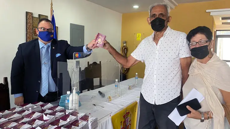 Anzoategui pasaportes 1