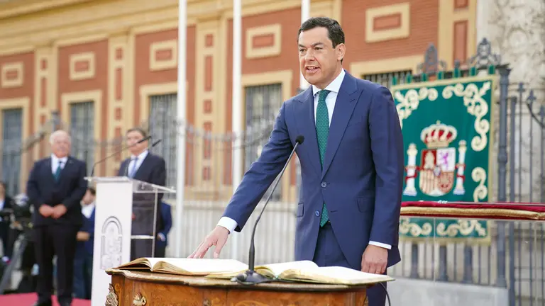 Toma posesion Juanma Moreno