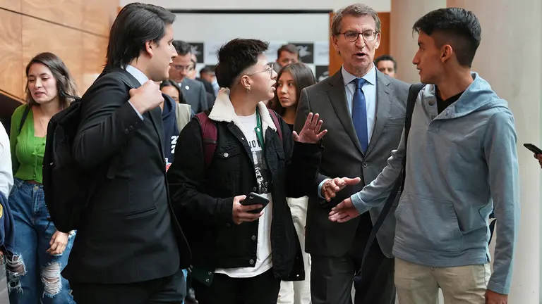 Feijoo en Univ. Las Americas 1