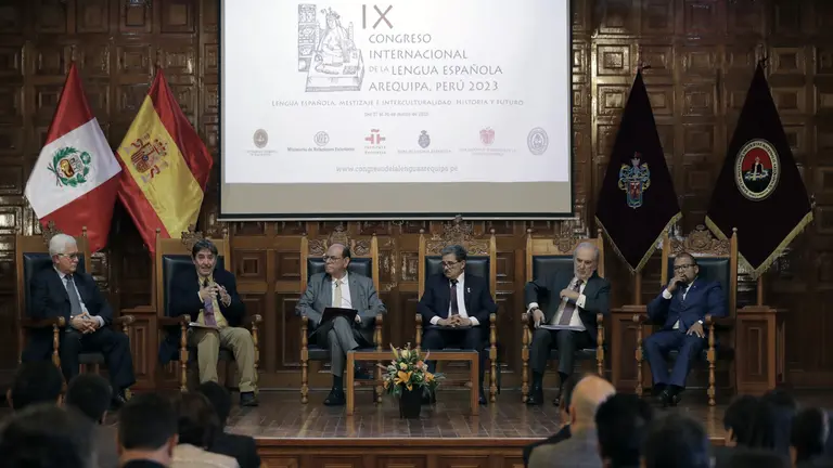 Cervantes.Presentación Congreso Lengua 3