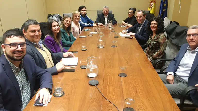 Isabel Castro con la Comisión Permante del CGCEE 