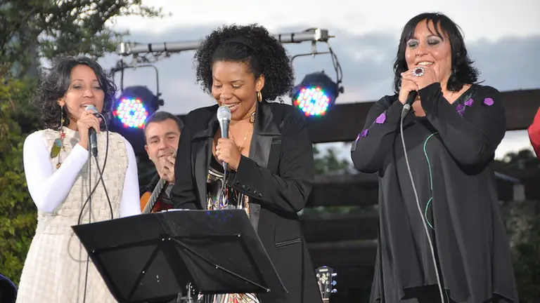 Margareth Menezes en concierto con Socorro Lira y Uxía
