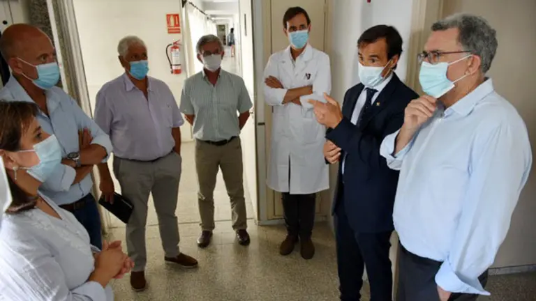 Uru.Jose Julio en Hogar-todos charla