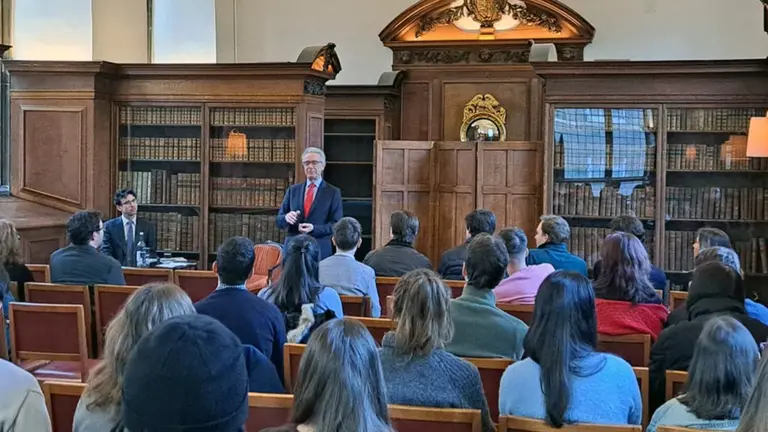 Londres-Embajador en Cambridge 1