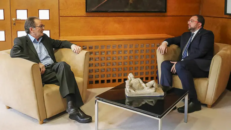 Barbon-presidente centro asturiano berna 4