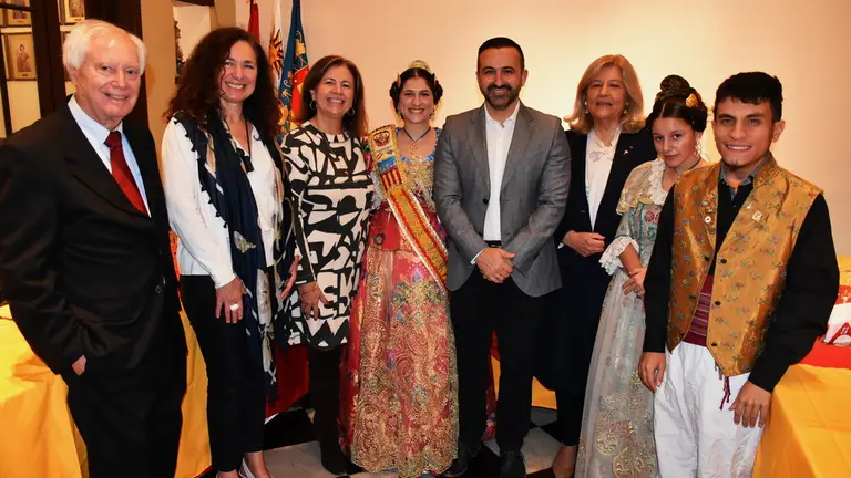 Uru.Valencianos Desamparados-Embajador