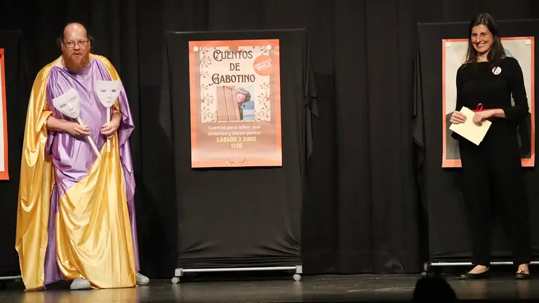 presentación del festival  Bululú a cargo de Compañía del Sur