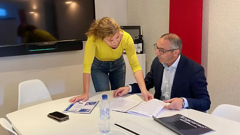 Delegacion Bruselas-Reunion ingenieros