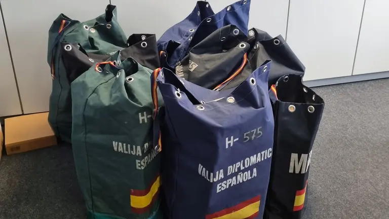 Sacas con votos en Francfort