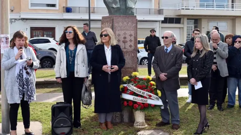 Uruguay. Federaciones de Instituciones Gallegas. Día de Galicia.Autoridades. JPG