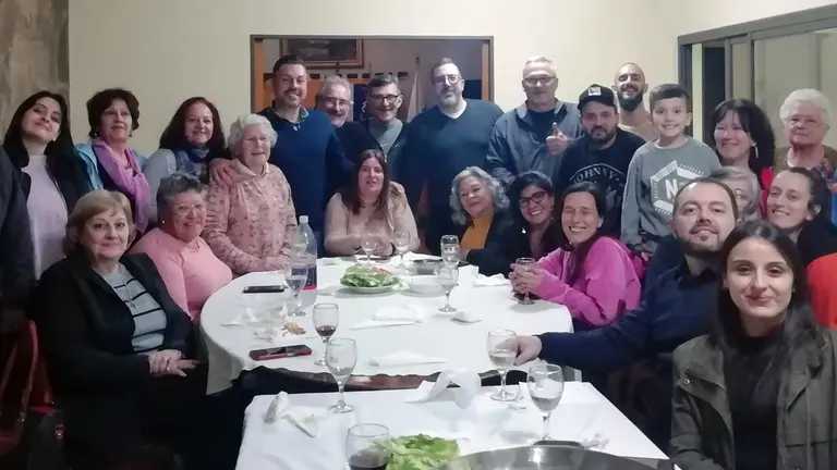 Téllez con Canarios en Argentina II