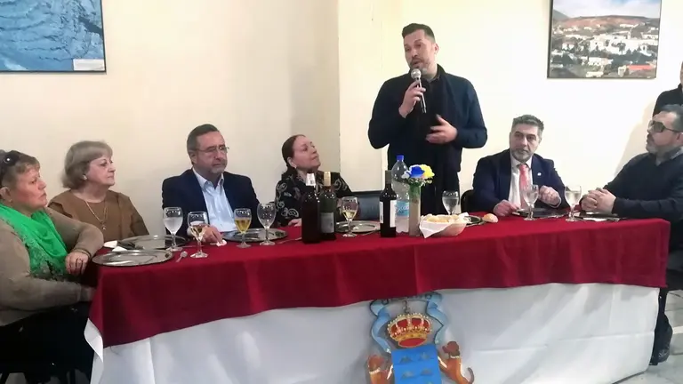 José Tellez durante su intervención en la conmemoración del Día de la Emigración Canaria