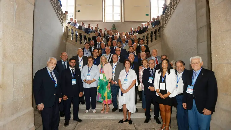 1.Todos sin autoridades