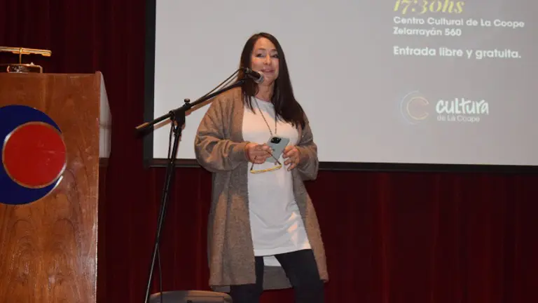 cast_y_leon_bahia_cine_11_10_23