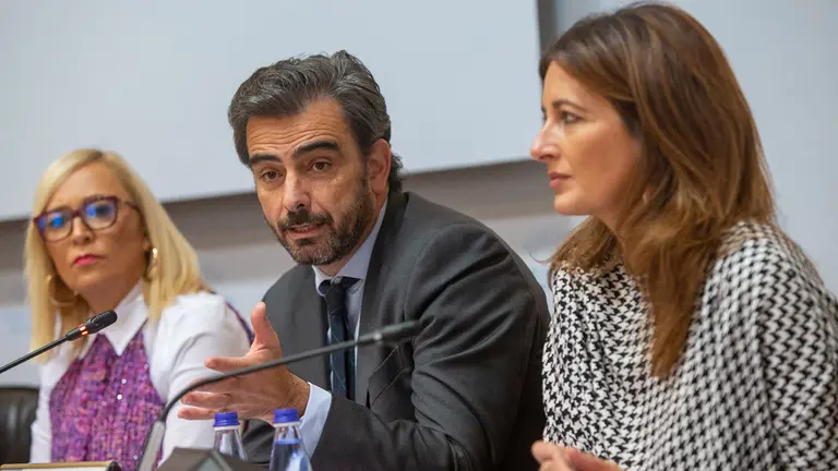 O vicepresidente primeiro e conselleiro de Presidencia, Xustiza e Deportes, Diego Calvo, comparecerá na Comisión 3ª, de Economía, Facenda e Orzamentos, para explicar as contas do seu departamento para 2024. 
foto xoán crespo
