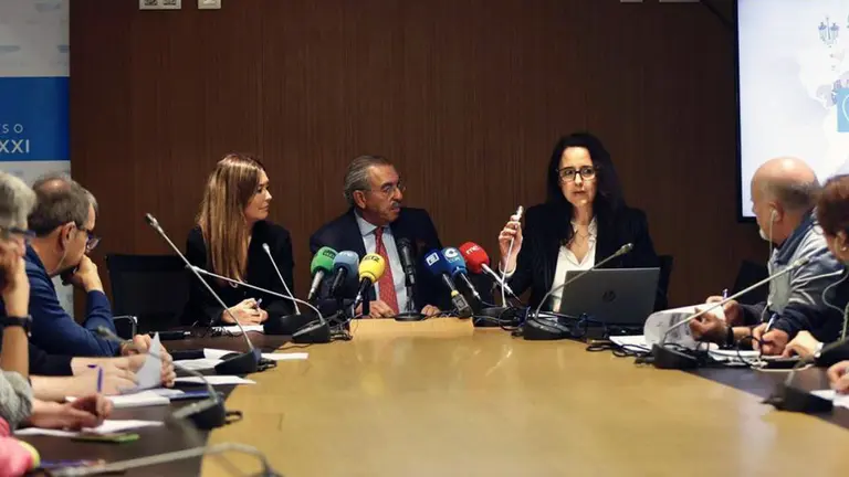 Asturias-DG Emigracion y Retorno con Asturias siglo XXI 2