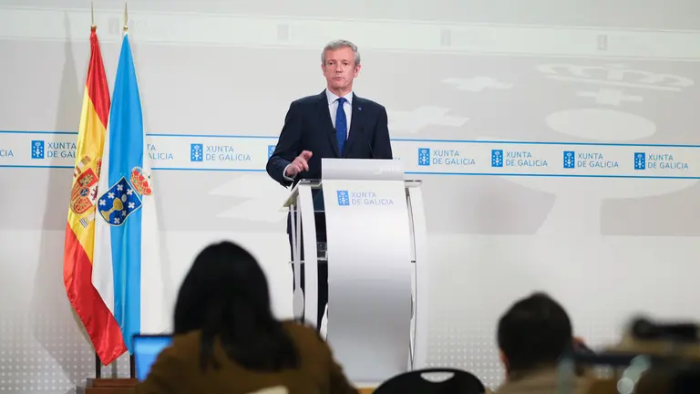 O titular do Executivo galego, Alfonso Rueda, preside a reunión do Consello da Xunta. San Caetano, 21/12/23.